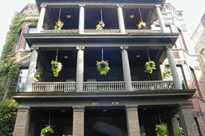 Walking F. Scott Fitzgeralds St. Paul Life & Homes Private Tour (2 Hrs) - F. Scott Fitzgeralds Life in St. Paul