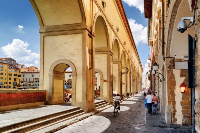 Walking Florence: Medici Chapels, Ponte Vecchio, and Duomo - Significant Sites and Historical Insights