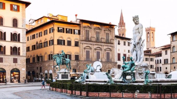 Walking Florence: Medici Chapels, Ponte Vecchio, and Duomo - Medici Familys Influence on Florence