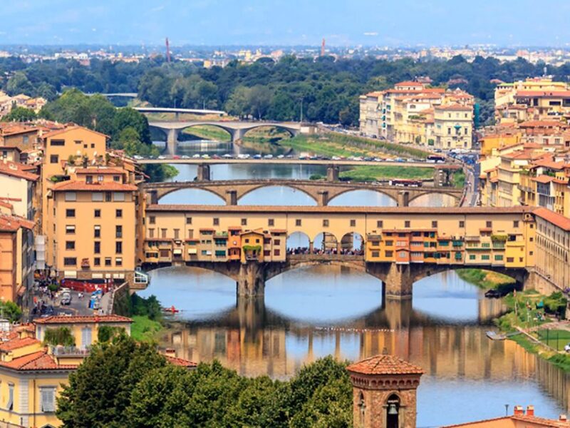 Walking Florence: Medici Legacy, Ponte Vecchio and the Duomo - Historical Significance