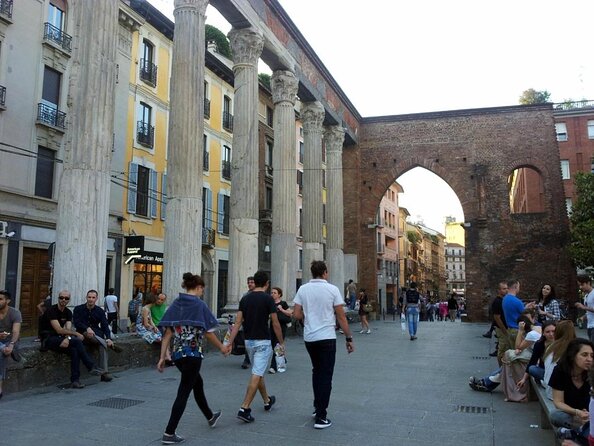 Walking Food Tour of Milan With Tastings - Exploring the Meeting and Pickup Location