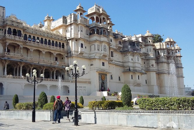 Walking Guided Tour in Udaipur - Meeting and Pickup