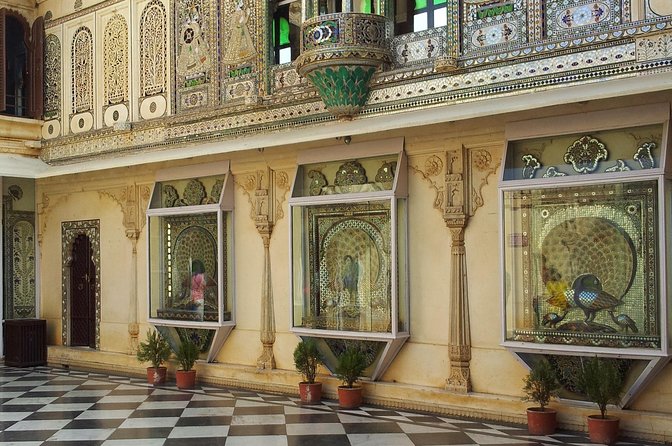 Walking Guided Tour in Udaipur - Accessibility and Requirements