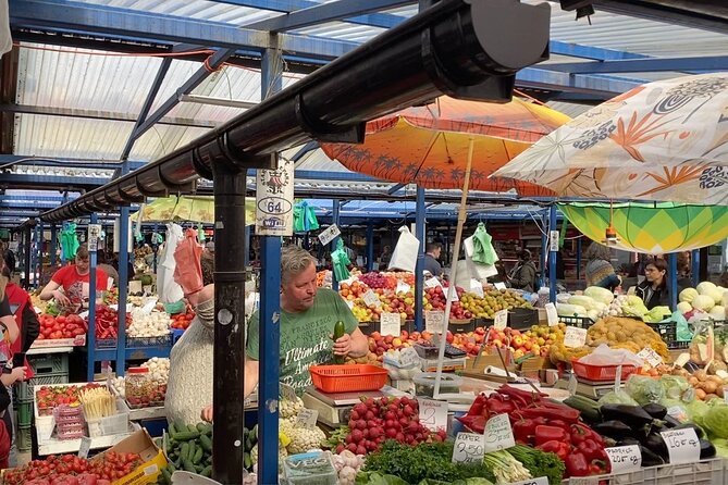 Walking Guided Tour With Street Food in Krakow - Guest Reviews