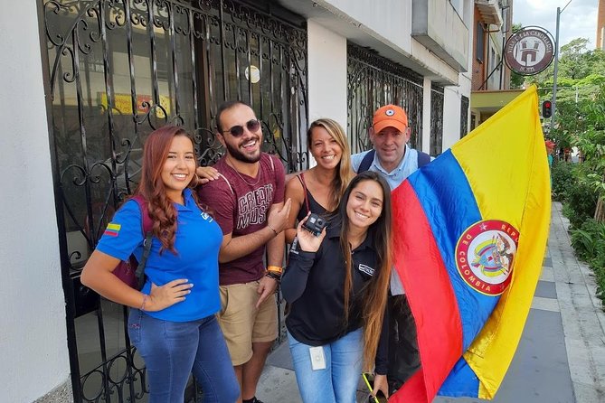 Walking Historical Tour of Medellín, Walking Reality. - Meeting and End Points