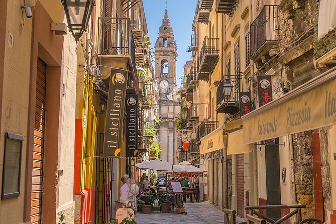 Walking in the Historic Center of Palermo and Its Markets - Exploring the Historic Center