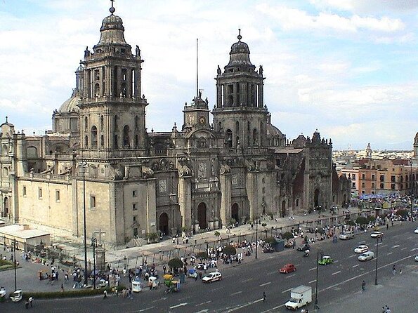 Walking Mexico City Tour With Anthropology Museum - Key Points