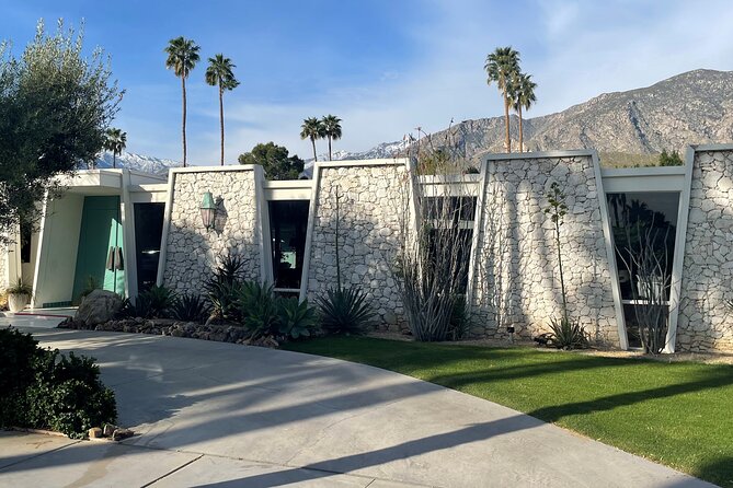 Walking Palm Springs Twin Palms Private Tour - Meeting and Pickup
