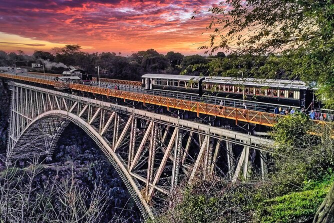 Walking Safari to the Falls, Bridge and Beyond With Savannah - Recommended Attire
