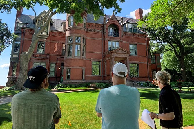 Walking St. Paul Summit Ave. Victorian Homes Private Tour (2 Hrs) - Wealth and Tycoons of Summit Avenue