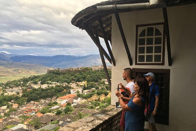 Walking Tour Baazar – the Argjiro Castle – Zekate House - Experiencing the Tour in Multiple Languages