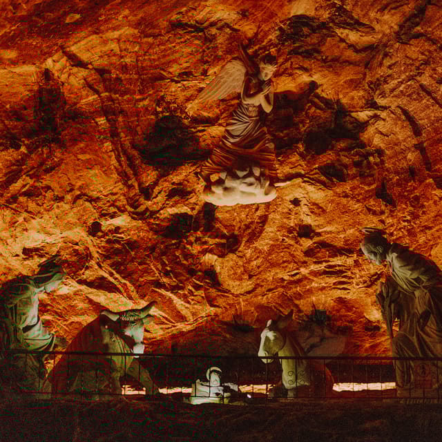 Walking Tour Bogota & Zipaquirá Salt Cathedral Group Tour - Frequently Asked Questions