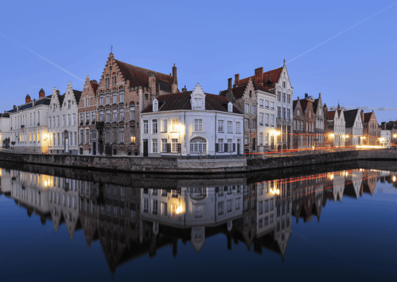 Walking Tour Bruges With Your Own Ai-Guide on Your Mobile - Key Points
