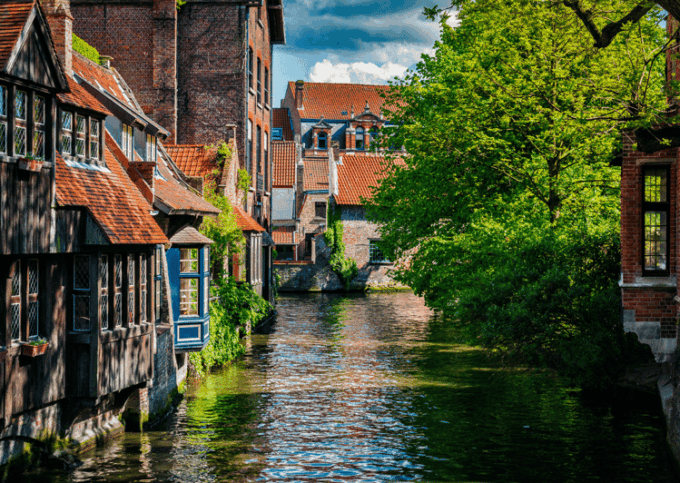 Walking Tour Bruges With Your Own Ai-Guide on Your Mobile - Frequently Asked Questions