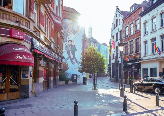 Walking Tour Brussels With Your Own Ai-Guide on Your Mobile - Exploring the City