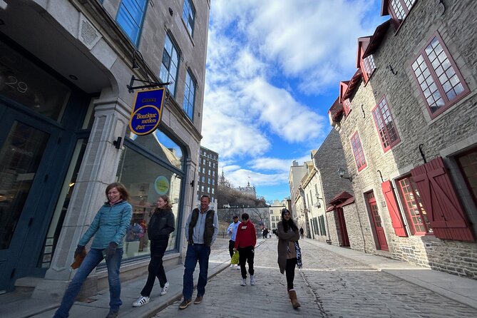 Walking Tour: Crimes, Revelations & Anecdotes in Quebec - Exploring Haunting Historical Landmarks