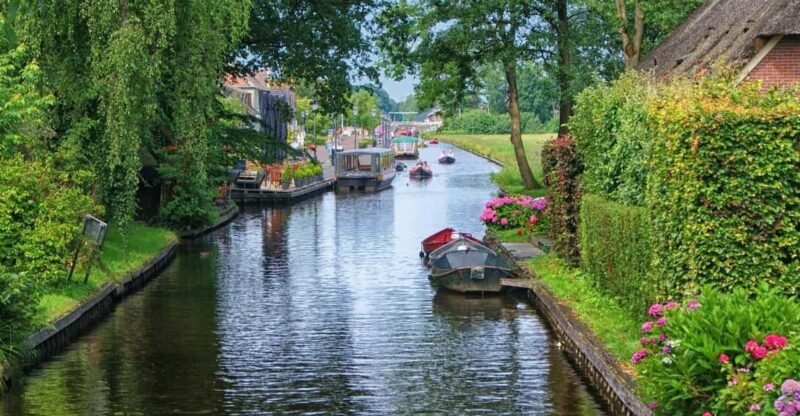 Walking Tour Giethoorn With Your Own Ai-Guide on Your Mobile - Key Points