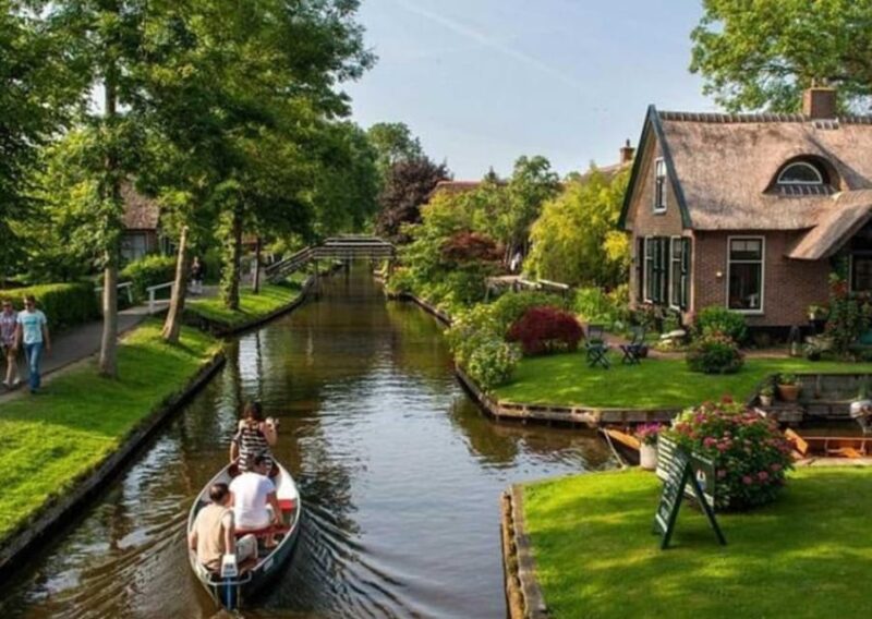 Walking Tour Giethoorn With Your Own Ai-Guide on Your Mobile - Meeting Point and Important Information
