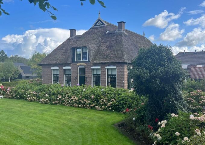 Walking Tour Giethoorn With Your Own Ai-Guide on Your Mobile - Tailor Your Experience