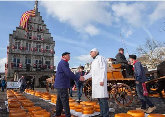 Walking Tour Gouda With Your Own Ai-Guide on Your Mobile - Customer Feedback and Ratings