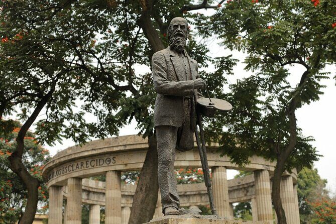 Walking Tour Historic Center Guadalajara - Practical tips for booking and participating