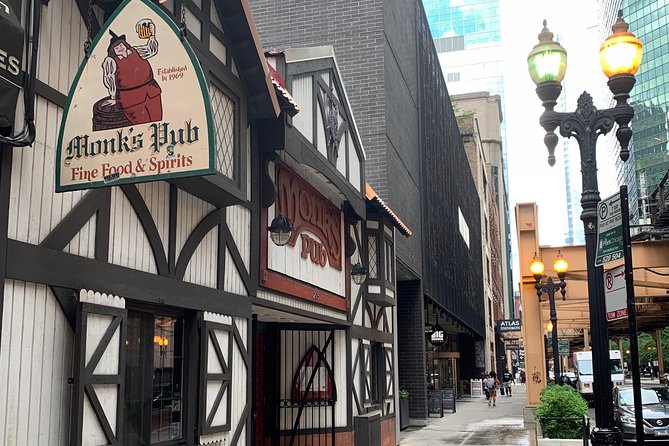 Walking Tour: Historic Chicago Pubs in River North and the Loop - The Marquette Building