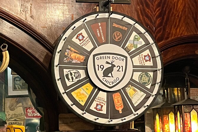 Walking Tour: Historic Chicago Pubs in River North and the Loop - Famous River North Pubs