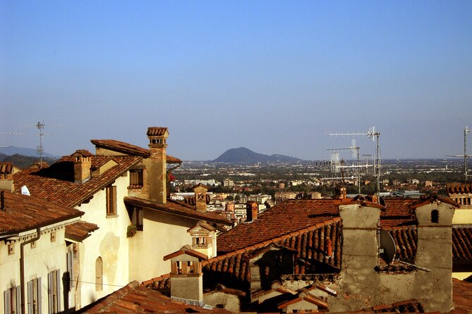 Walking Tour in an Ancient Private Tower House in the Historic Center of Bergamo - Guided Tour Experience