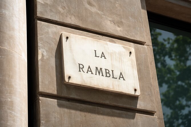 Walking Tour in Barcelona With Arabic Guide - Inclusions