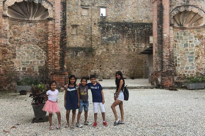 Walking Tour in Casco Antiguo! - Booking and Cancellation Policy