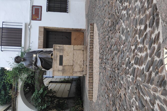 Walking Tour in Heritage Center of Cordoba - Booking and Cancellation Policies