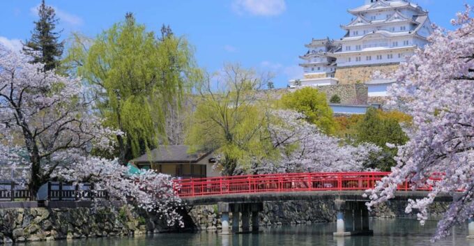 Walking Tour in Himeji : Castle, Garden and Indigo Dyeing - Frequently Asked Questions