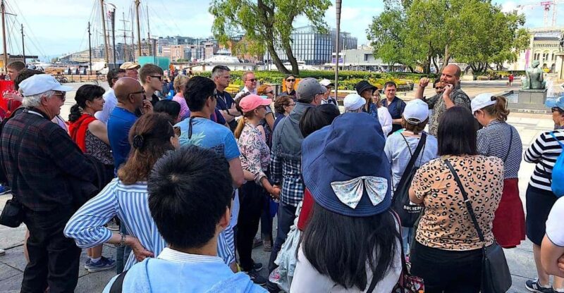 Walking Tour in Oslo in Spanish - Key Points