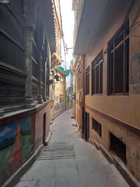 Walking Tour in the Old Part of the City of Varanasi - Discover the Nagara-Style Temple