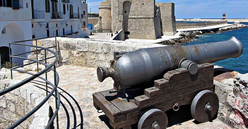 Walking Tour In The Wonderful Monopoli - Booking Information