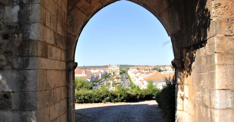 Walking Tour in Vila Viçosa - Key Points