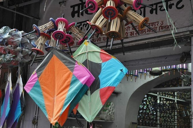Walking Tour Jaipur India - The Giriraj Ji Temple: A Colorful Religious Site