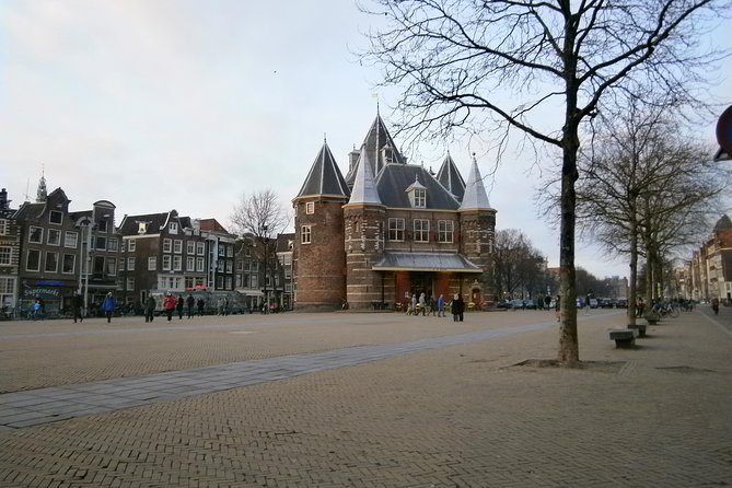 Walking Tour of 2 Hours of the Highlights of Amsterdam - Included Services