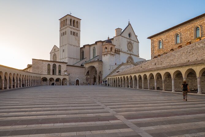 Walking Tour of Assisi for One Hour - Included and Excluded Services