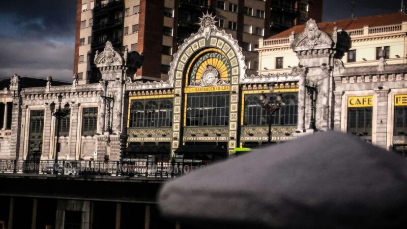 Walking Tour of Bilbao With Pintxo and Drink - Experience Highlights