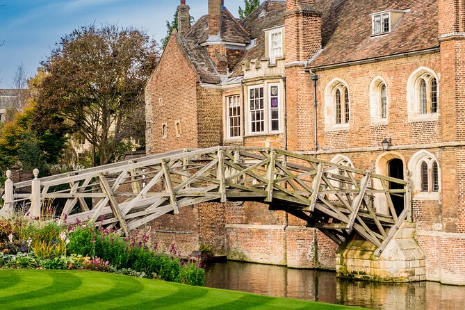 Walking Tour of Cambridge - Riverside Stroll