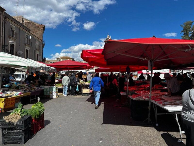 Walking Tour of Catania: Exploring the Typical Markets - Highlights of the Experience