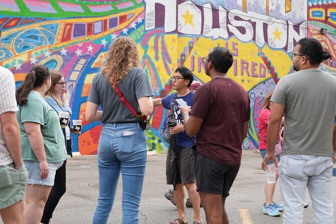 Walking Tour of Houston: History, Architecture, Street Art - Savoring Local Flavors and Refreshments