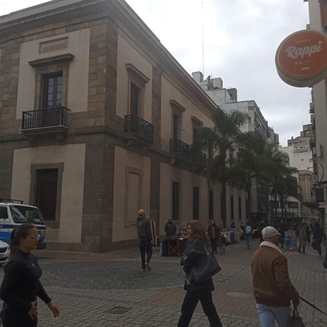 Walking Tour of Montevideo With a True Local Guide. - Key Points