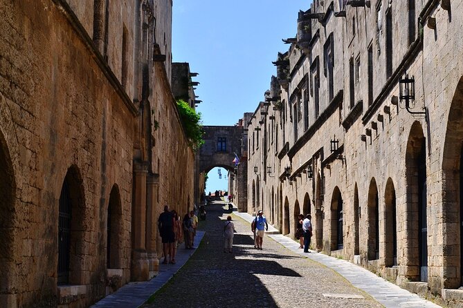 Walking Tour of Rhodes Old and New City + Coffee and Traditional Lunch With Wine - Pickup and Start Time