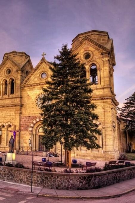 Walking Tour of Santa Fe's Most Beautiful and Historic Sites - Loretto Chapel