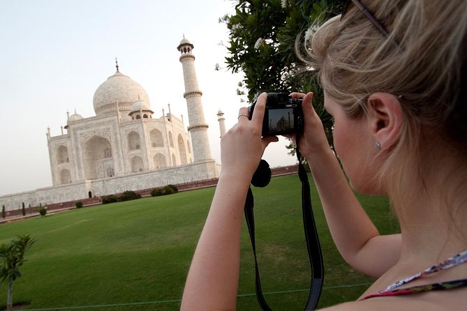 Walking Tour of Taj Mahal - Key Points