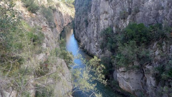 Walking Tour of The Canyon and Hanging Bridges of Chulilla - Age Restrictions