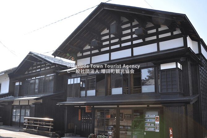Walking Tour of Wealthy Merchants Storehouses in Akita - Tour Logistics and Restrictions