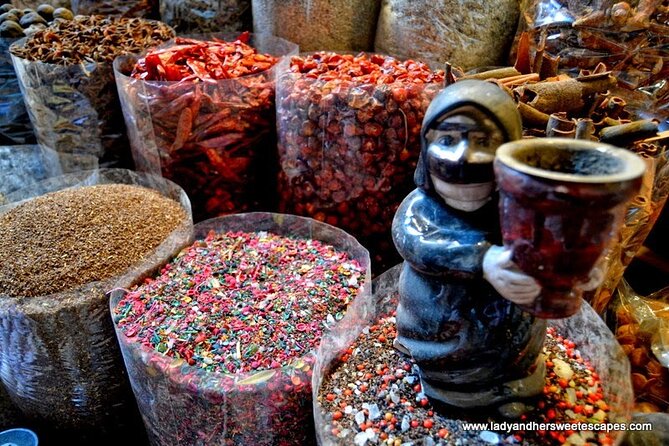 Walking Tour Old Dubai With Historical Places & Gold Market - Tour Accessibility and Conditions